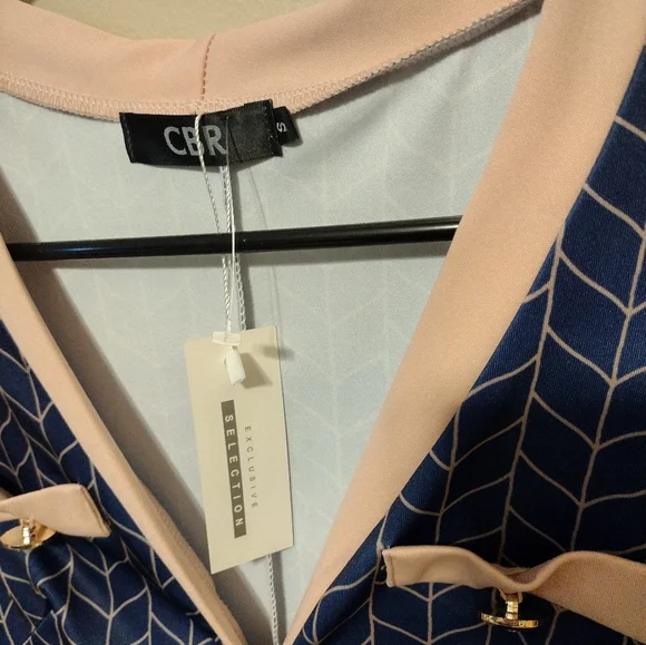 Button Down Bodycon V Neck Sexy Geometric Design Long Sleeve Midi Dress - Picture 3 of 4